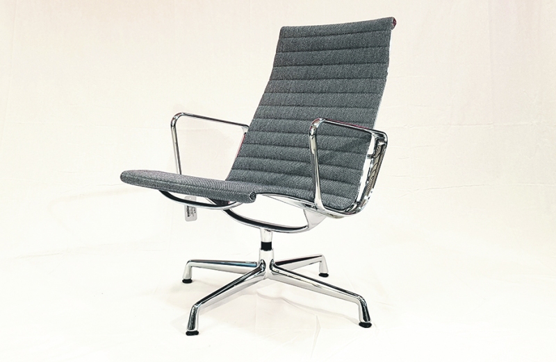 VITRA Sedia Aluminium EA 116