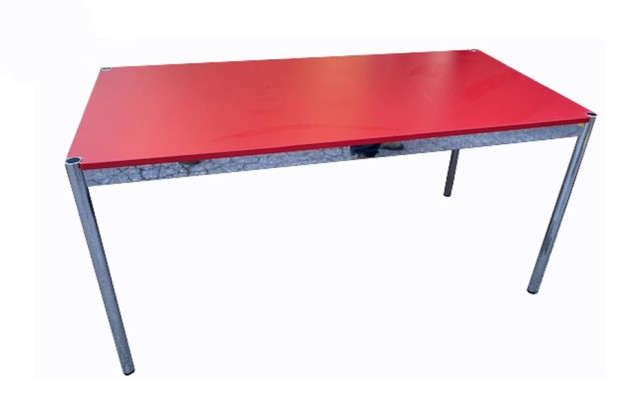 Tavolo USM Haller rosso